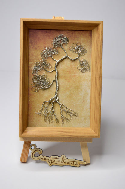 Arborele Ancestral – Eleganță în Sârmă și Lemn